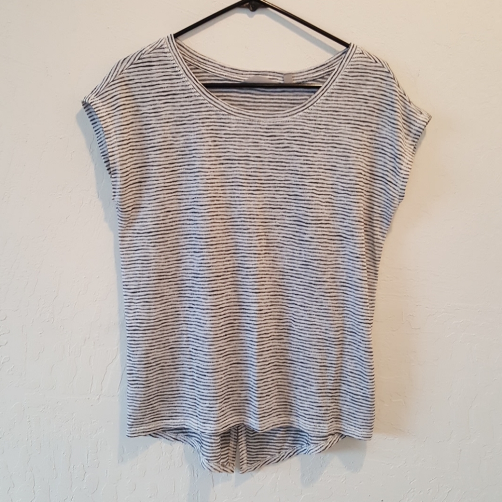 Athleta t shirt